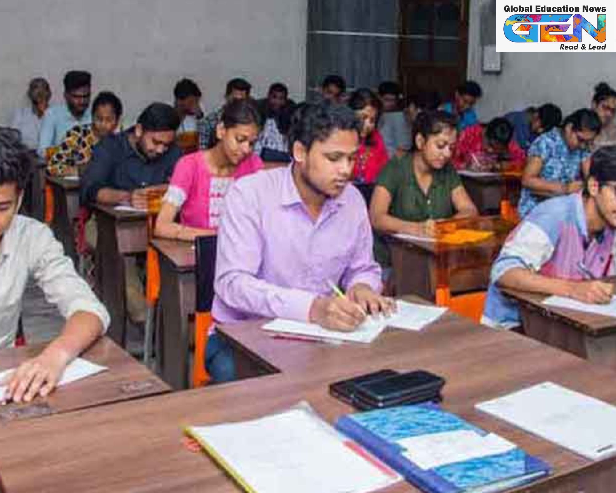 CUET UG 2025, admit card download, NTA CUET, exam schedule 2025, hall ticket, Common University Entrance Test, CBT mode, undergraduate admissions, exam centers, cuet.nta.nic.in