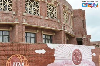 IIM Lucknow Blended MBA, MBA without CAT, BMBA eligibility, working professionals MBA, GMAT GRE admission, IIM Lucknow 2025, leadership development, management education India