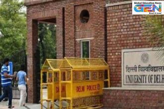 Delhi University UG admissions 2025, BCom Hons applications, SRCC top college, CUET 2025, CSAS portal, Delhi University colleges, humanities stream, commerce courses, 2.39 lakh applications, top DU programs