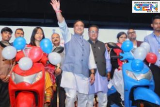 Himanta Biswa Sarma scooters distribution, Assam higher secondary toppers 2025, 80 percent scorers rewards Assam, Dr Banikanta Kakati scheme beneficiaries, Nijut Moina boys education scheme, Assam education infrastructure growth, HS exam incentives India, meritorious students mobility Assam, road safety for students Assam, gender equity in Assam education, NEP 2020, education news