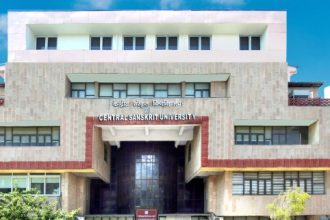 Central Sanskrit University BAMS 2026, Ayurveda Gurukulam launch, NEET-PAP exam Sanskrit scholars, 7.5-year integrated Ayurveda course, NCISM Pre-Ayurveda program, Charaka Samhita Sanskrit study, Ayurvedic practitioner careers, traditional medicine revival India, education news, NEP 2020