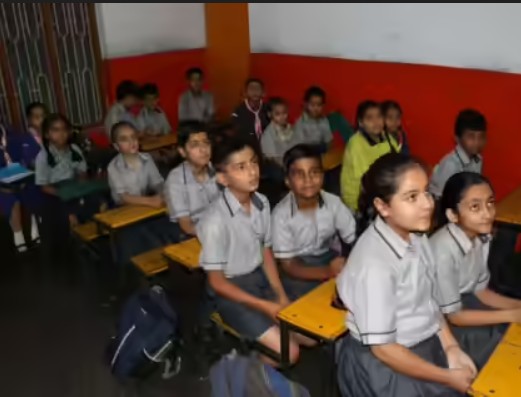 three language formula, NEP 2020 CBSE, Class 6 language policy, English foreign language CBSE, multilingual education India