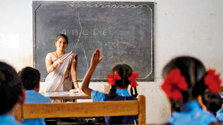 Karnataka TET Kannada option, Maharashtra TET Kannada language, Kannada medium teachers Maharashtra, TET exam language issue India, linguistic minority education rights, TET 2026 latest news, Karnataka Maharashtra education issue, Kannada teachers eligibility test, TET exam language options India, education policy news 2026