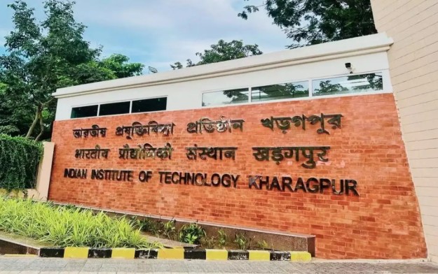 IIT Kharagpur AI course, online AI certification India, machine learning executive programme, generative AI course, AI leadership programme, IIT online courses, data science certification India, AI upskilling courses